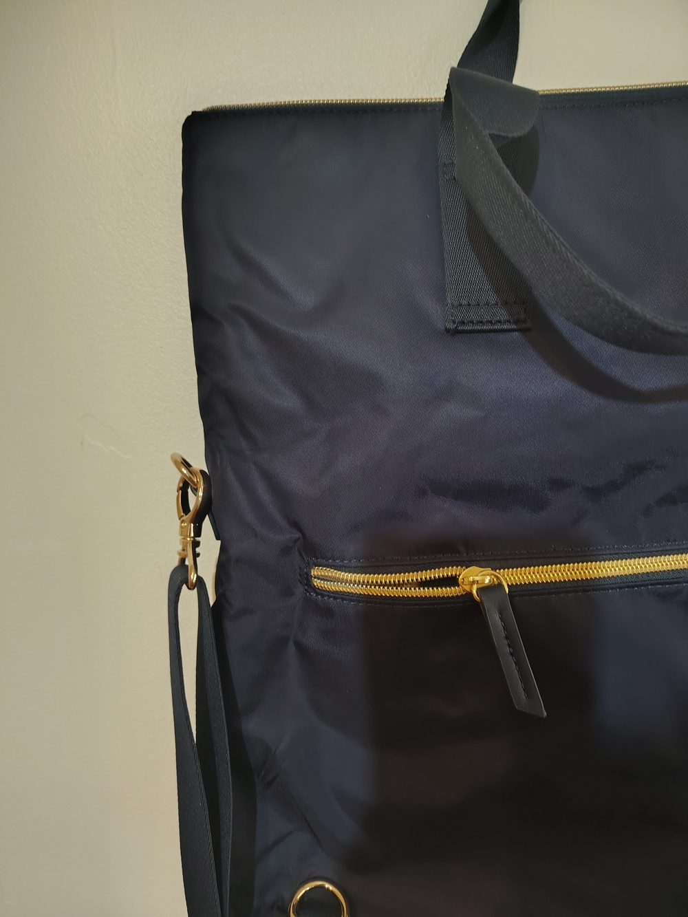 Samsonite Navy Convertible Backpack Tote with Gold Hardware 5 Ways to wear - Picture 6 of 9